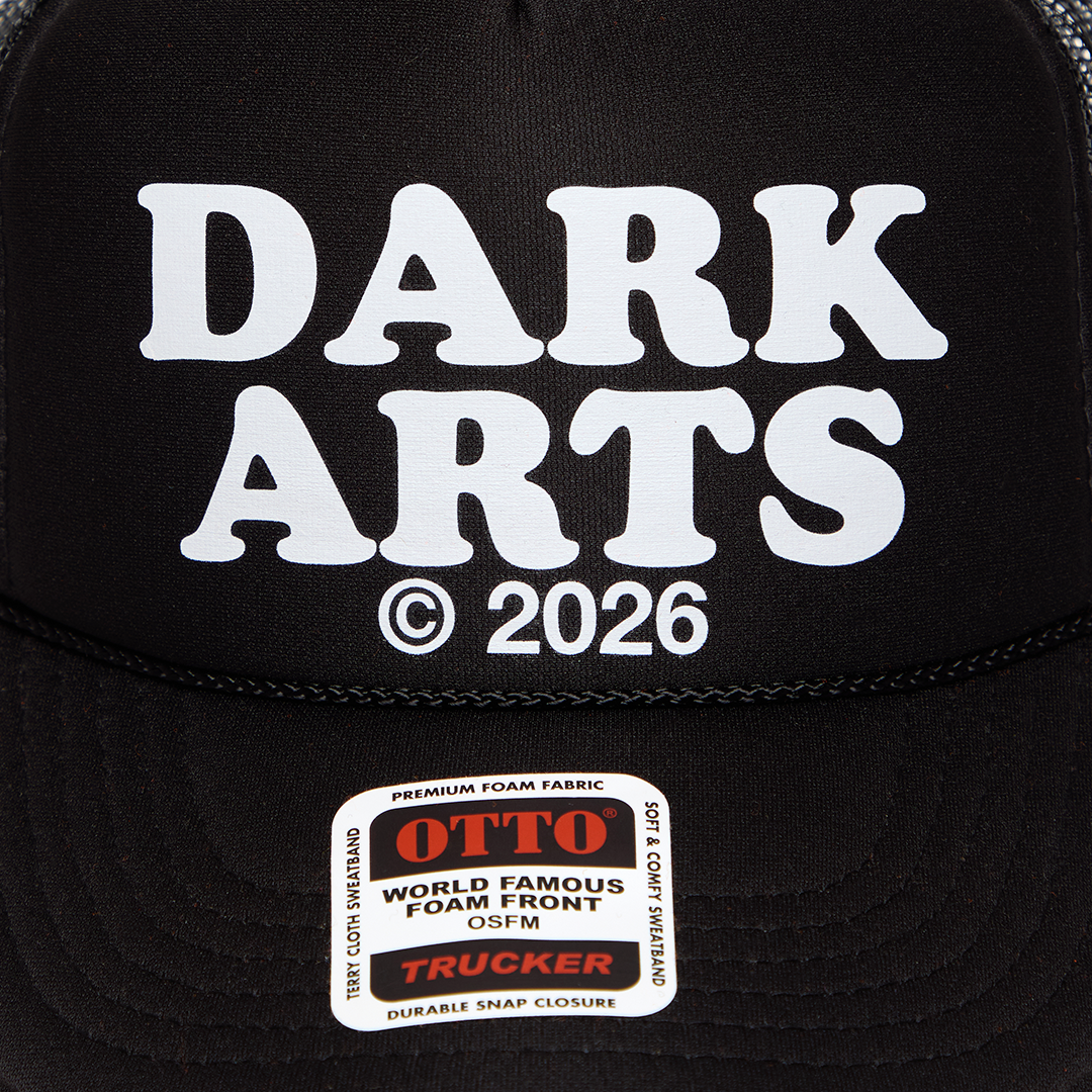 DARK ARTS TRUCKER CAP - Black